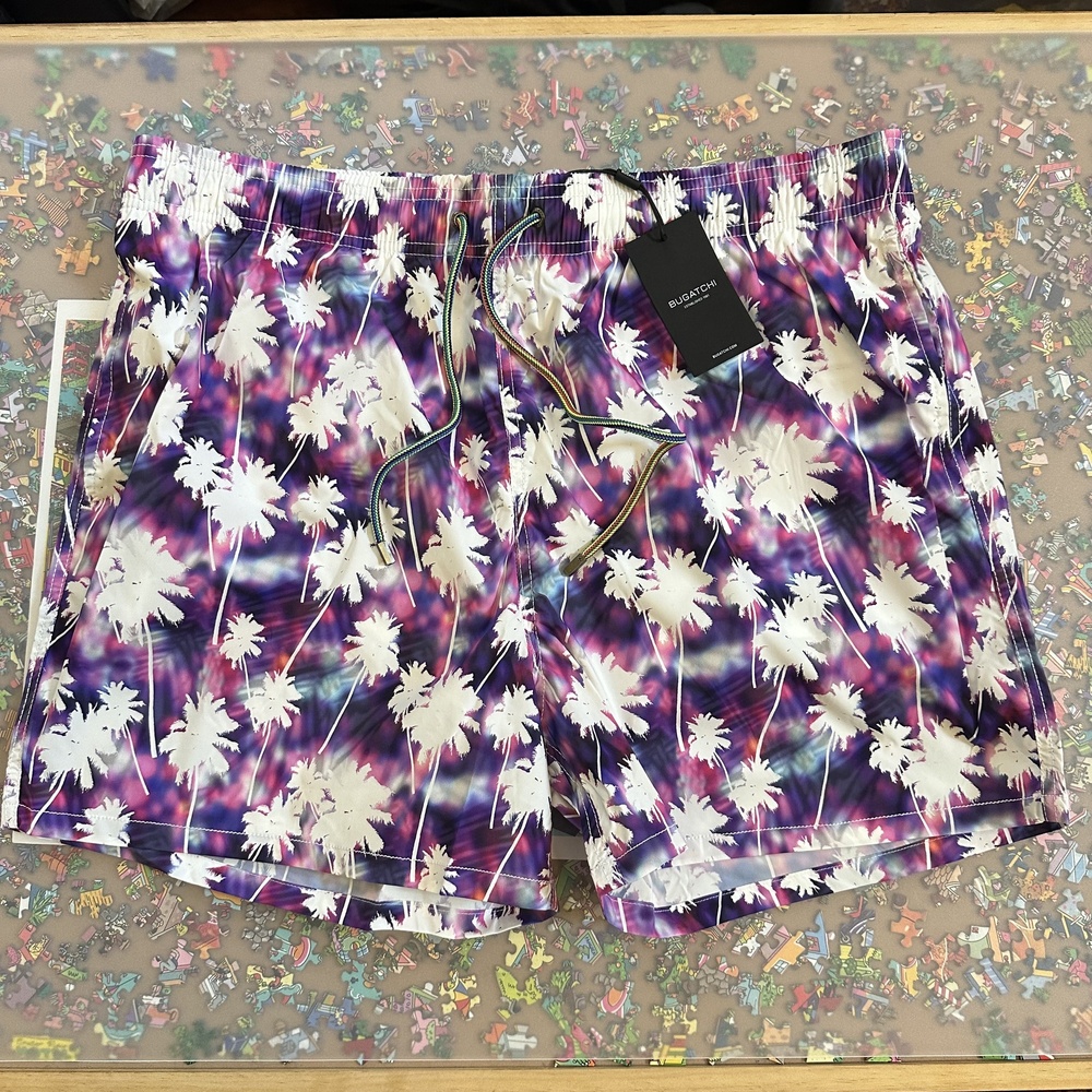 NWT Bugatchi Vibrant Palm Tree Swim Trunks